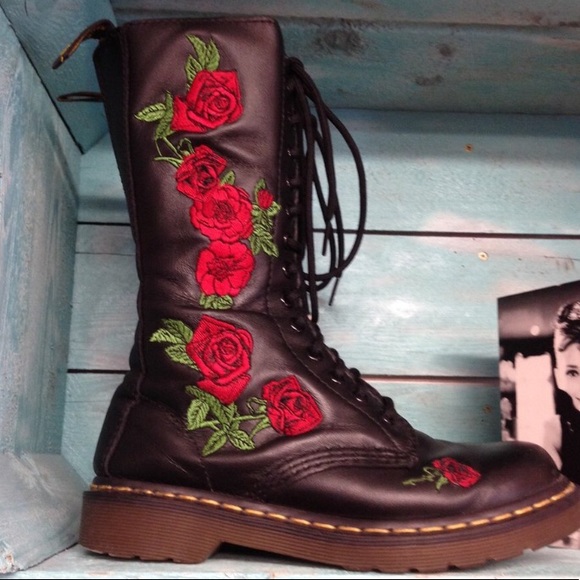 dr martens embroidered roses